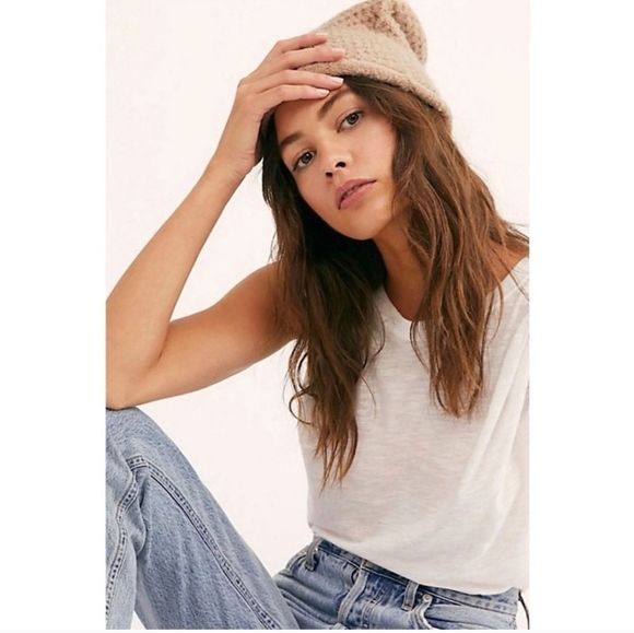 🍁Free People Dreamland Knit Beanie (Beige)One Size